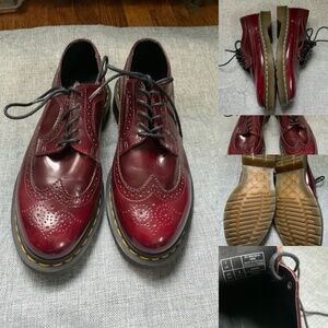 Dr. Martens 3989 Wingtip Shoe UK 7 Women’s Size 9